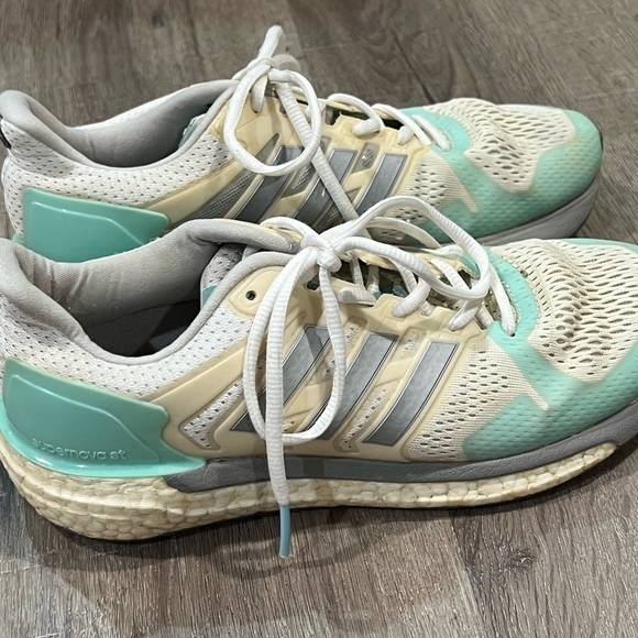 Women’s Adidas 6.5 Boost Cloudfoam Racer Mesh Running Athletic Walking Shoe - Picture 3 of 11